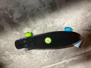 Patinete con ruedas LED