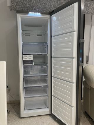 Congelador Vertical Beko