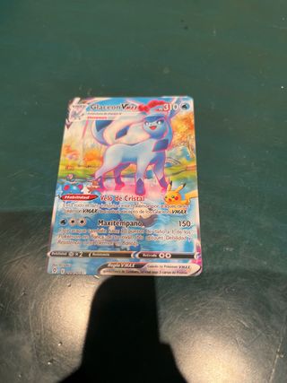Carta Pokémon Glaceon VMAX 209/203