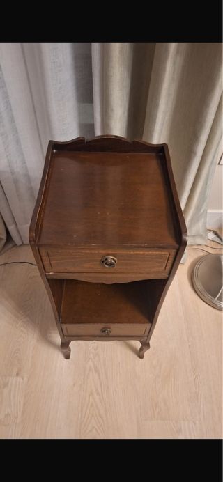 Mesita auxiliar antigua madera para restaurar