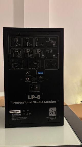 Coppia di monitor attivi Kali Audio LP-8