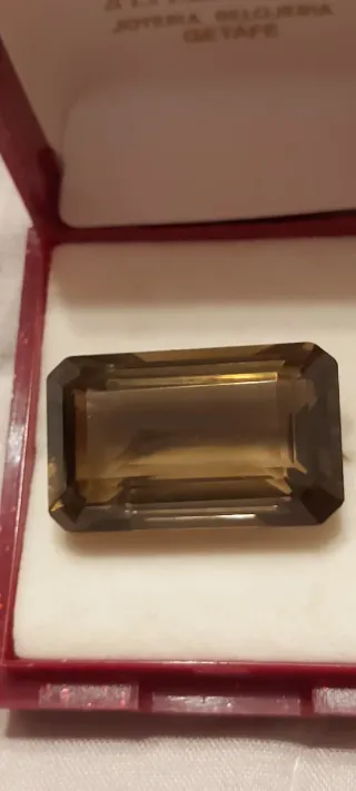 Topacio Marrón Rectangular Talla Rectangular