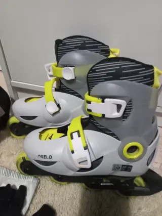 Patines en línea con protecciones y bolsa