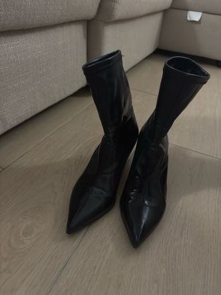 Botines de tacón negros