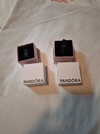 Bolsas Tous y Pandora Varias