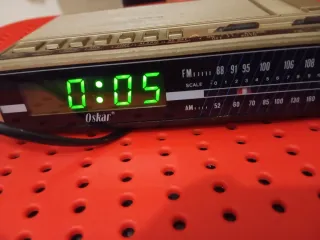 Radio despertador Oskar Beige/Plata