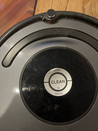 iRobot Roomba 676 - Para piezas incluye base