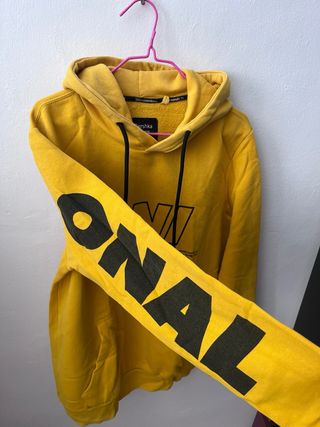 Sudadera Bershka amarilla talla S