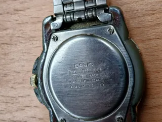 Reloj Casio Quartz 50M