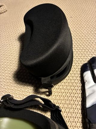 Conjunto esquí: gafas, guantes M, precio fijo