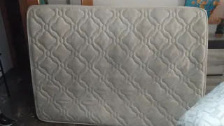 Somier de cama y colchón