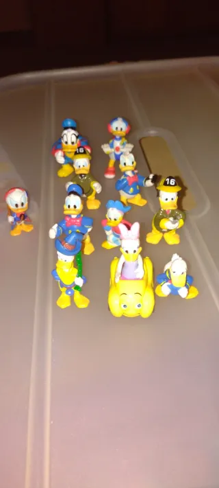 Set 10 Paperino + 1 Paperina