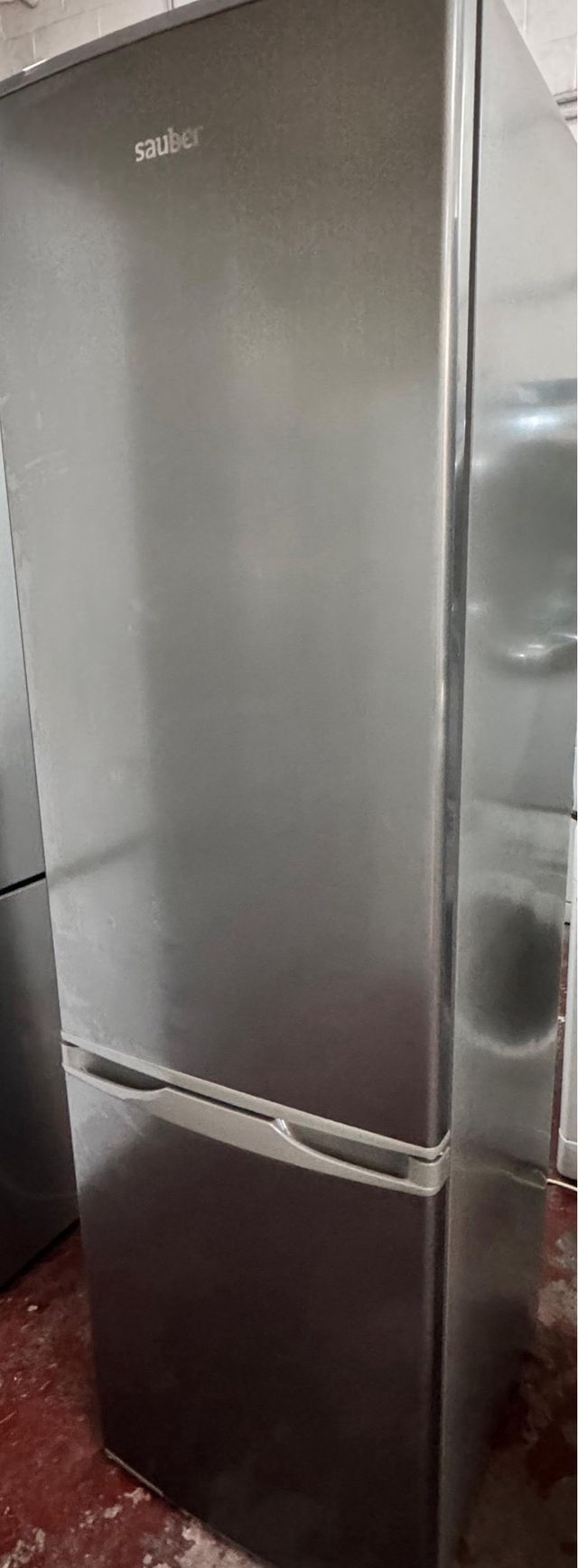 FRIGORÍFICO COMBI SAUBER PLATEADO