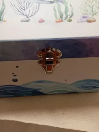 Caja joyero decorada con motivos marinos