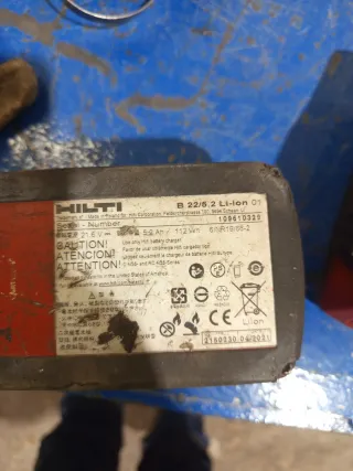 2 Baterías Hilti Li-ion CPC + Cargador