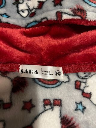 Bata infantil unicornio y arcoíris Talla 8-10