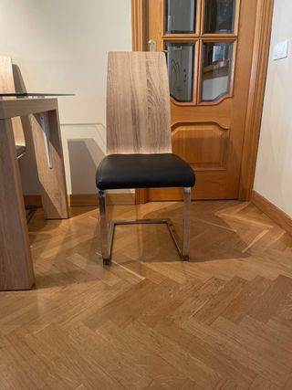 Mesa Comedor Cristal y 6 Sillas Madera