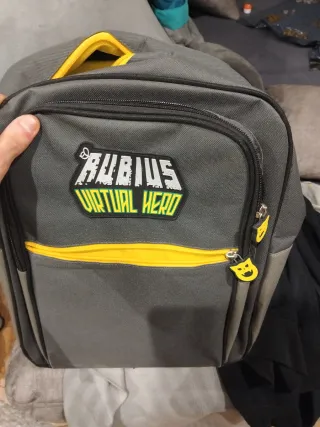 Mochila Rubius Virtual Hero Gris y Amarilla