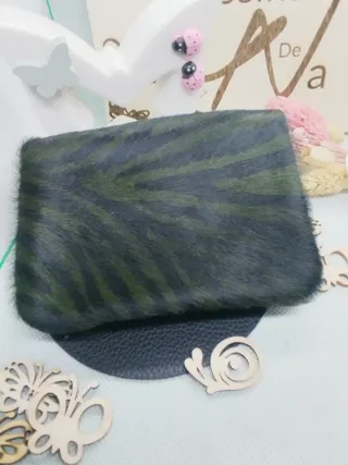 Monedero Piel Animal Print Negro/Verde
