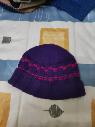 Gorros de lana hechos a mano - Varias tallas