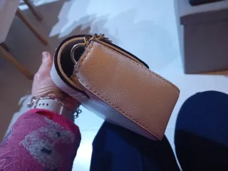 Borsetta Guess tracolla bianca e argento