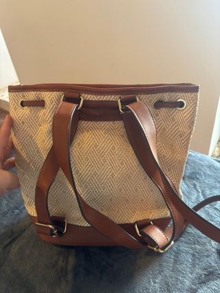 Bolso Mochila Parfois Beige y Marrón