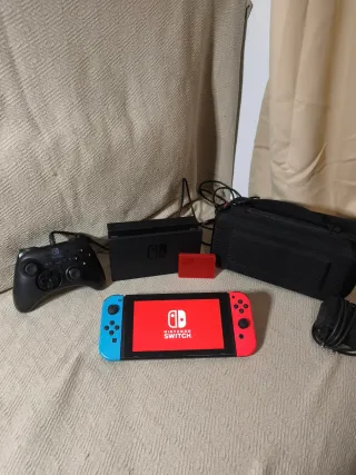 Nintendo Switch + Mando