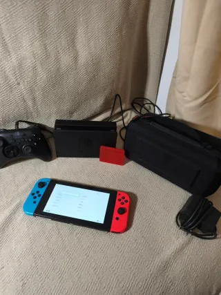 Nintendo Switch + Mando