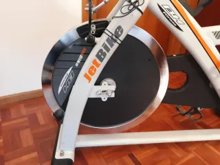 Bicicleta Spinning BH Casi Nueva