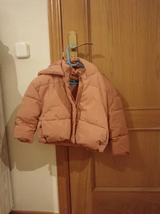 Cazadora rosa corta niña talla 4 años