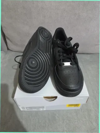 Nike Air Force 1 Low '07 Negras