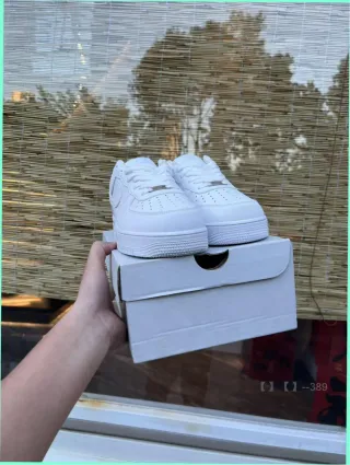 Nike Air Force 1 Low '07 Blancas