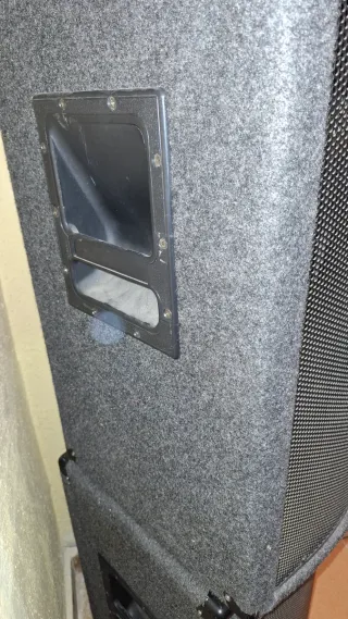 Altavoces FAME Grises