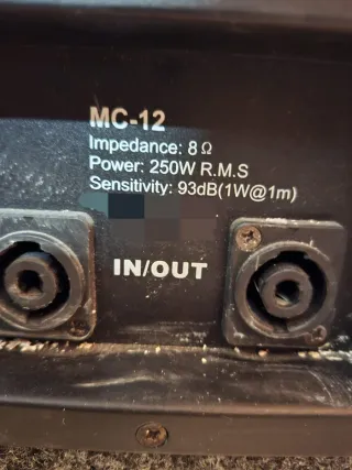 Altavoces FAME Grises