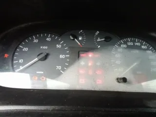 Despiece Renault RX4 para piezas motor 148.579km