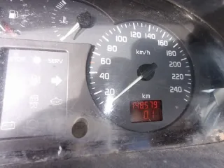 Despiece Renault RX4 para piezas motor 148.579km