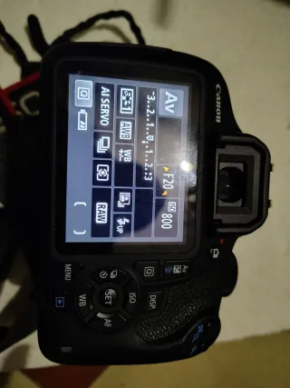 Canon 1200D + Obiettivo 18-55mm