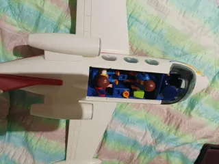 Avión Playmobil con figuras y accesorios