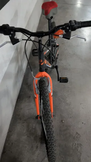 Bicicleta Runfit 24 Negra y Naranja