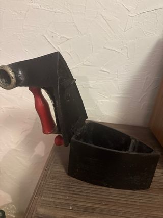 Plancha antigua de carbón