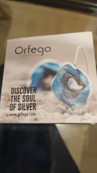 Anillo Orfega ramas árbol plata y rojo