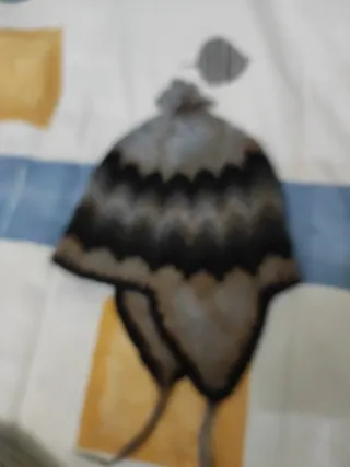 Gorros de lana varios colores - 18€ c/u