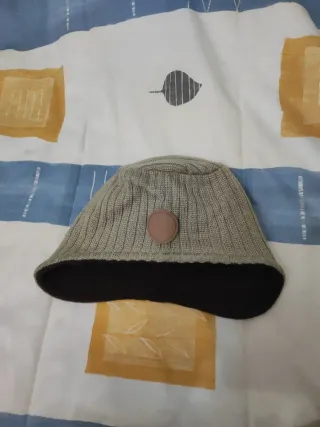 Gorros de lana varios colores - 18€ c/u