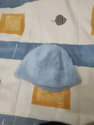 Gorros de lana varios colores - 18€ c/u