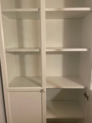 Vitrina IKEA madera y cristal