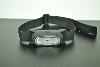 Linterna frontal recargable