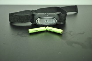 Linterna frontal recargable