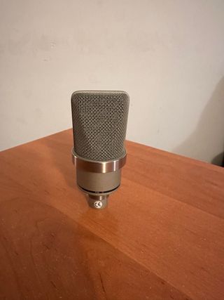 Micrófono Neumann TLM 102