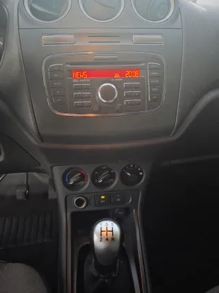 Ford Transit Connect 2011