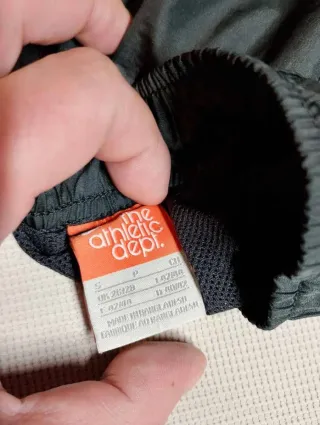 Pantaloncini Nike neri e grigi